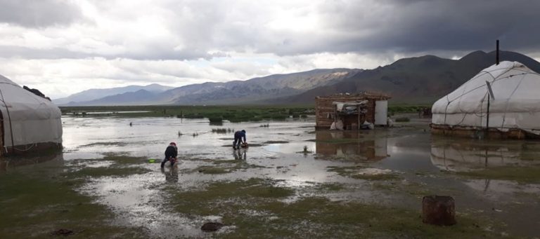 Overstroming | Steppenomaden Mongolië